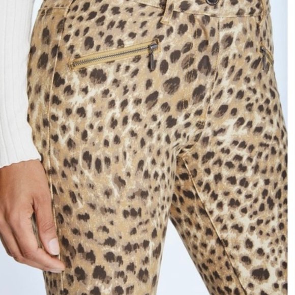 J. McLaughlin Baxter Pants in Camel - Picture 2 of 13